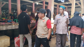 Semarak Milad ke-24, DPD PKS Buton Gelar Aksi Borong Dagangan di Pasar Sabho dan Kaloko