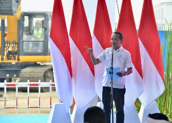 Groundbreaking LNG Abadi Masela Resmi Dimulai, Bahlil: Investasi Rp390 Triliun Ini Serap Tenaga Kerja