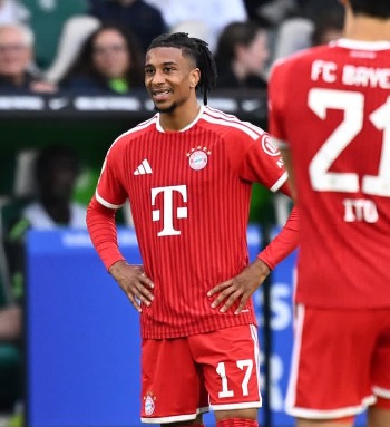 Olise Jadi Penentu, Bayern Munchen Taklukkan Wolfsburg 1-0 di Volkswagen Arena