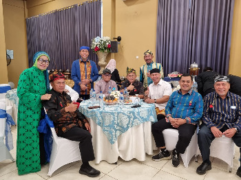 Wakil Bupati Buton Syarifudin Saafa, S.T., hadir di tengah-tengah hangatnya suasana kekeluargaan dalam acara Halal Bihalal dan Silaturahmi Kerukunan Diaspora Masyarakat Buton Jabodetabek, di Gedung Graha Dirgantara, Jakarta Timur,  Sabtu (9/5/2026) (Foto: Istimewa)