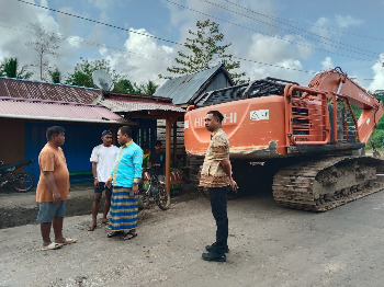 Alat Berat Lintasi Jalan Umum Tanpa Tronton, Wakil Bupati Buton Hentikan Paksa dan Beri Teguran Keras