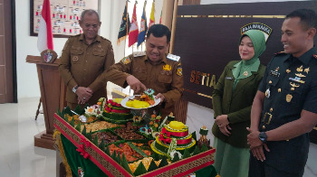 Wakil Bupati Buton Hadiri HUT ke-1 Yonif TP 823/Raja Wakaaka, Teguhkan Sinergi TNI dan Pemerintah Daerah