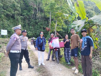 Polsek Kapontori Tingkatkan Patroli Dialogis untuk Cegah Gangguan Kamtibmas